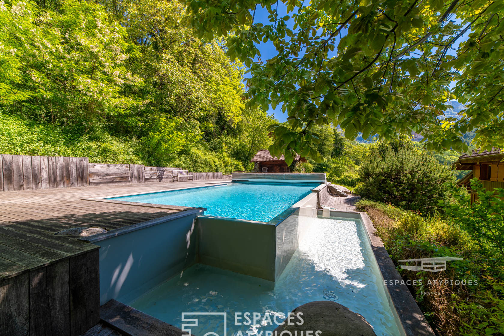 Maison avec piscine, vue lac, montagnes & château