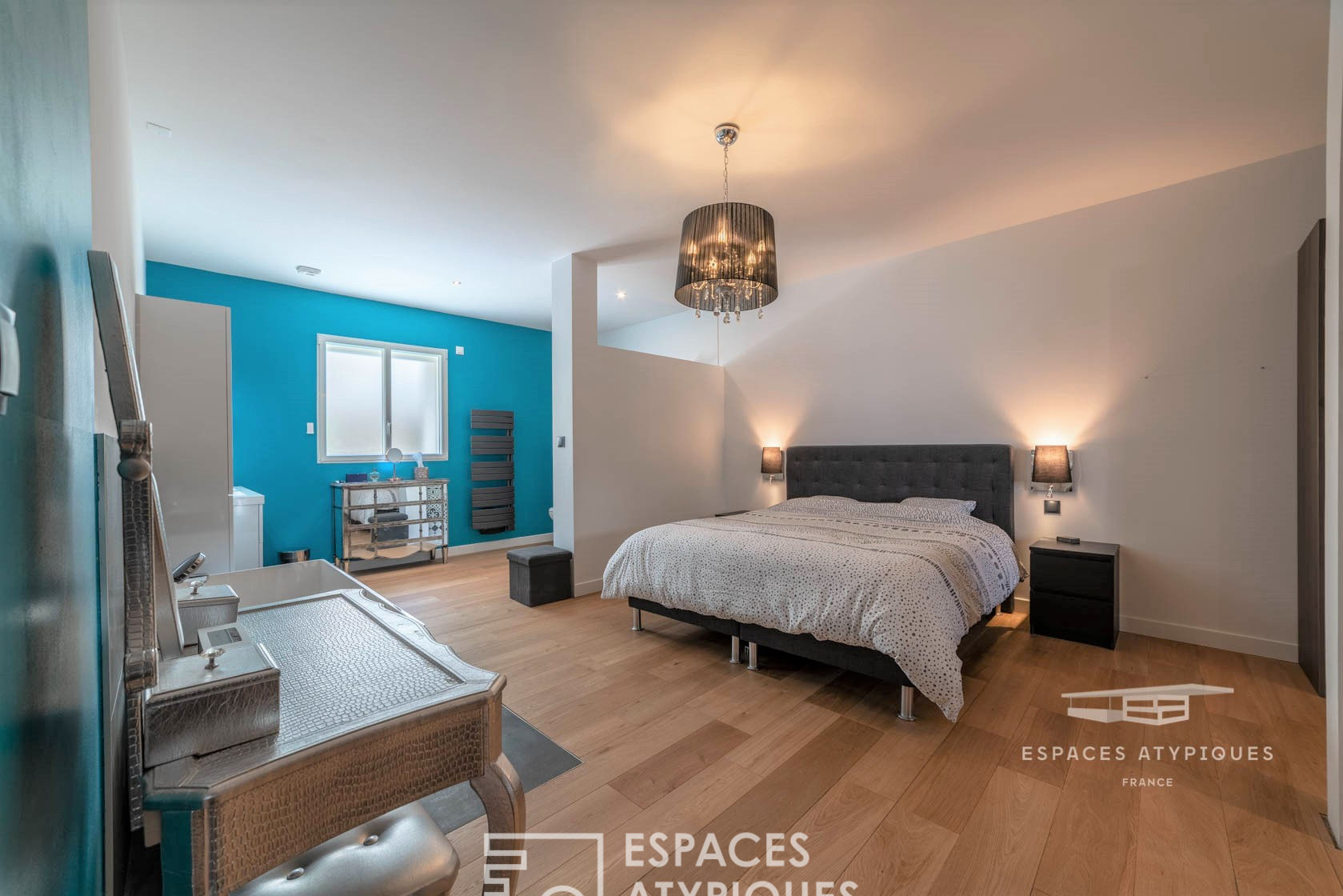 Loft intimiste avec patio à deux pas du centre-ville