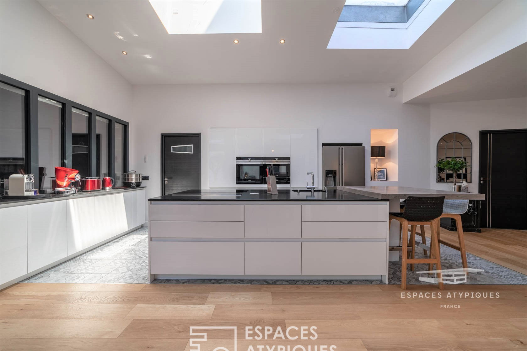 Loft intimiste avec patio à deux pas du centre-ville