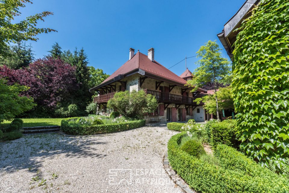 74570 THORENS GLIERES - DEPENDANCE DE CHATEAU RENOVEE AU STYLE "CAMPAGNE CHIC" - Réf. 597EA