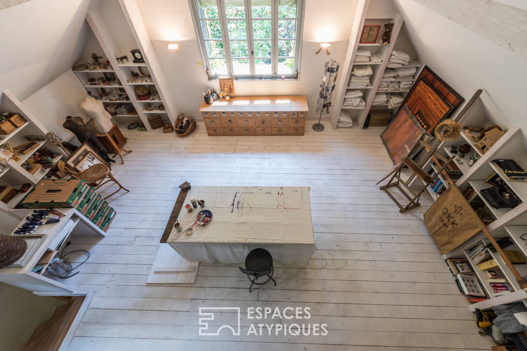 Dépendance de château rénovée au style « campagne-chic »