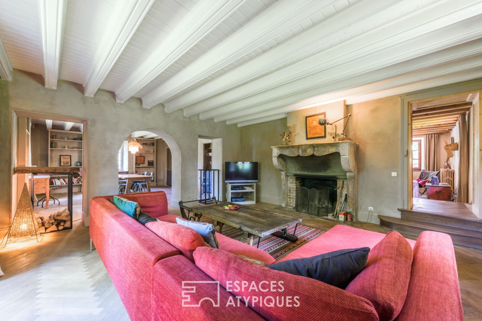 Dépendance de château rénovée au style « campagne-chic »