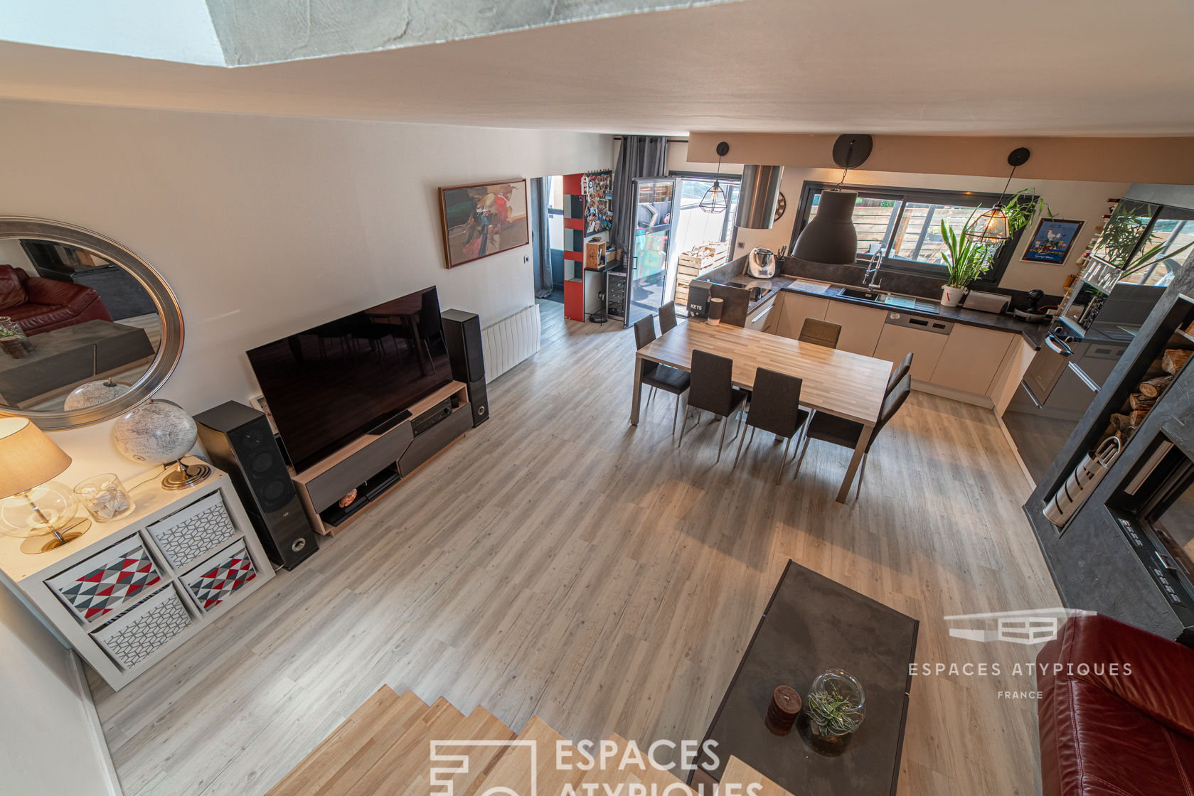 Maison de village revisitée avec terrasse
