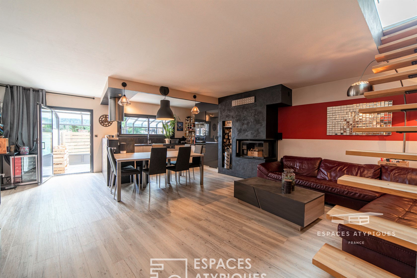 Maison de village revisitée avec terrasse