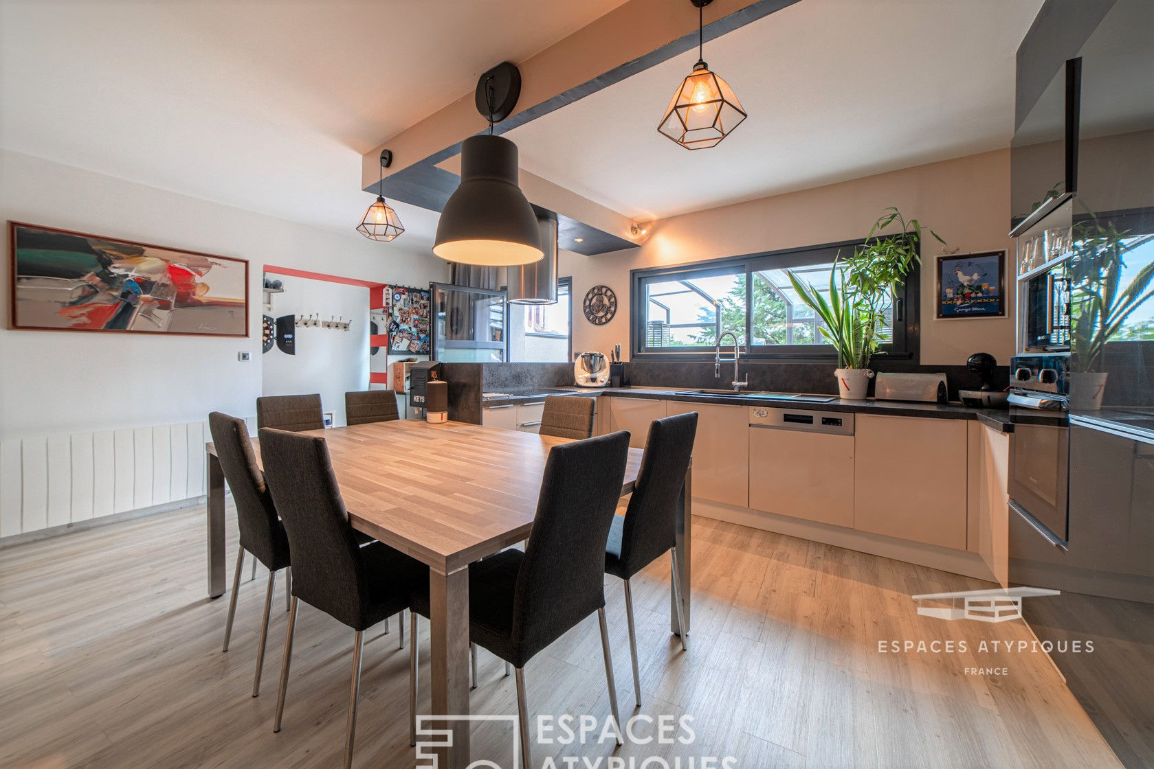 Maison de village revisitée avec terrasse
