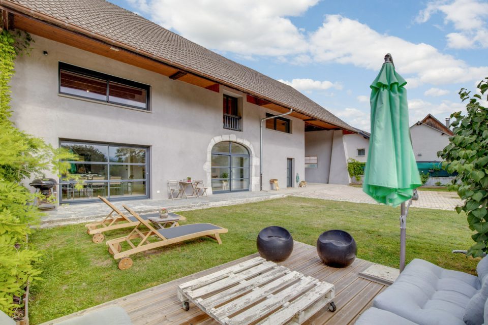 74330 SILLINGY - CORPS DE FERME RÉINVENTÉ ET SON ANNEXE - Réf. 691EA