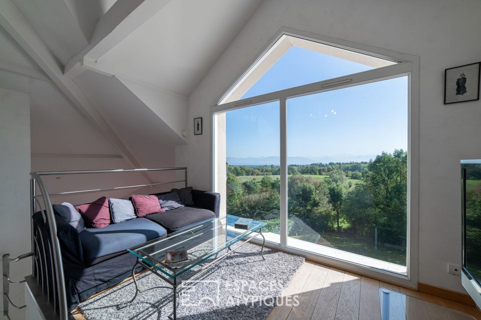 01170 ECHENEVEX - Villa d'architecte avec vue - Réf. 717EA