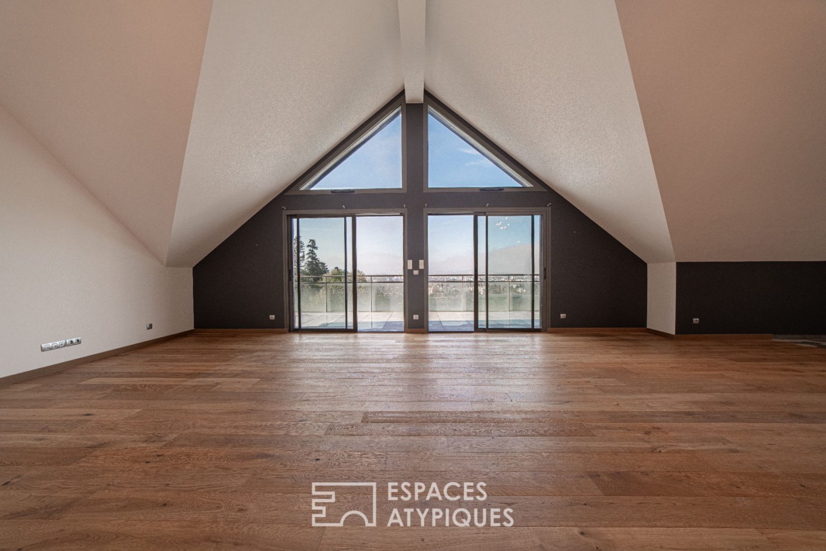Dernier étage terrasse avec vue imprenable