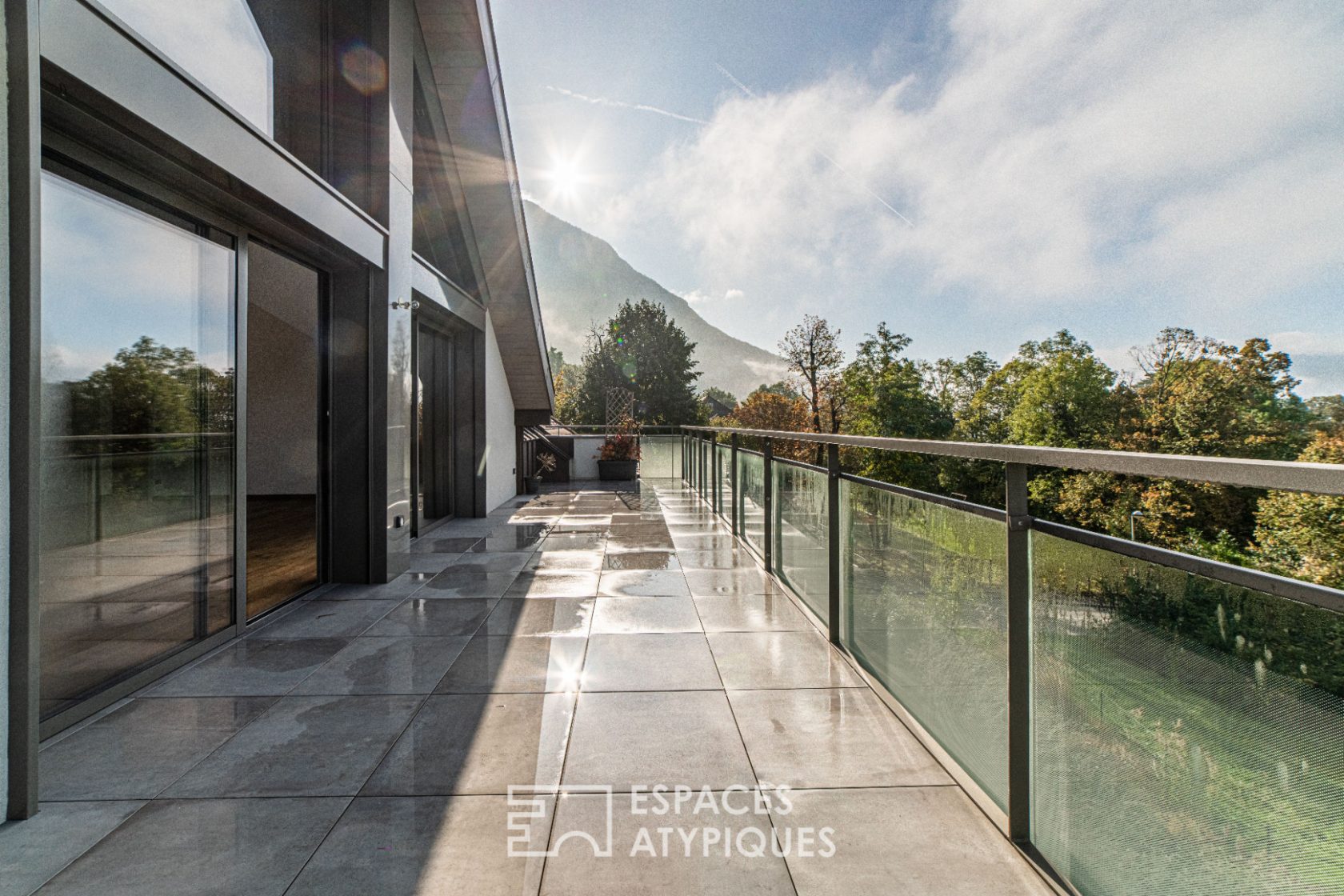 Dernier étage terrasse avec vue imprenable