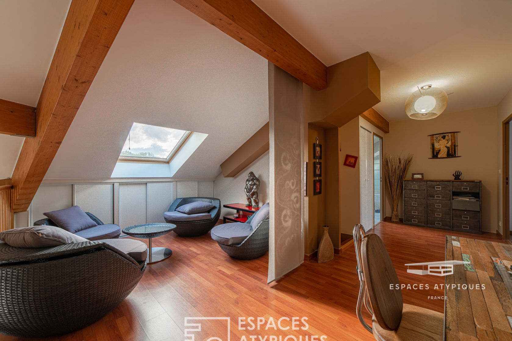 Duplex contemporain avec terrasse