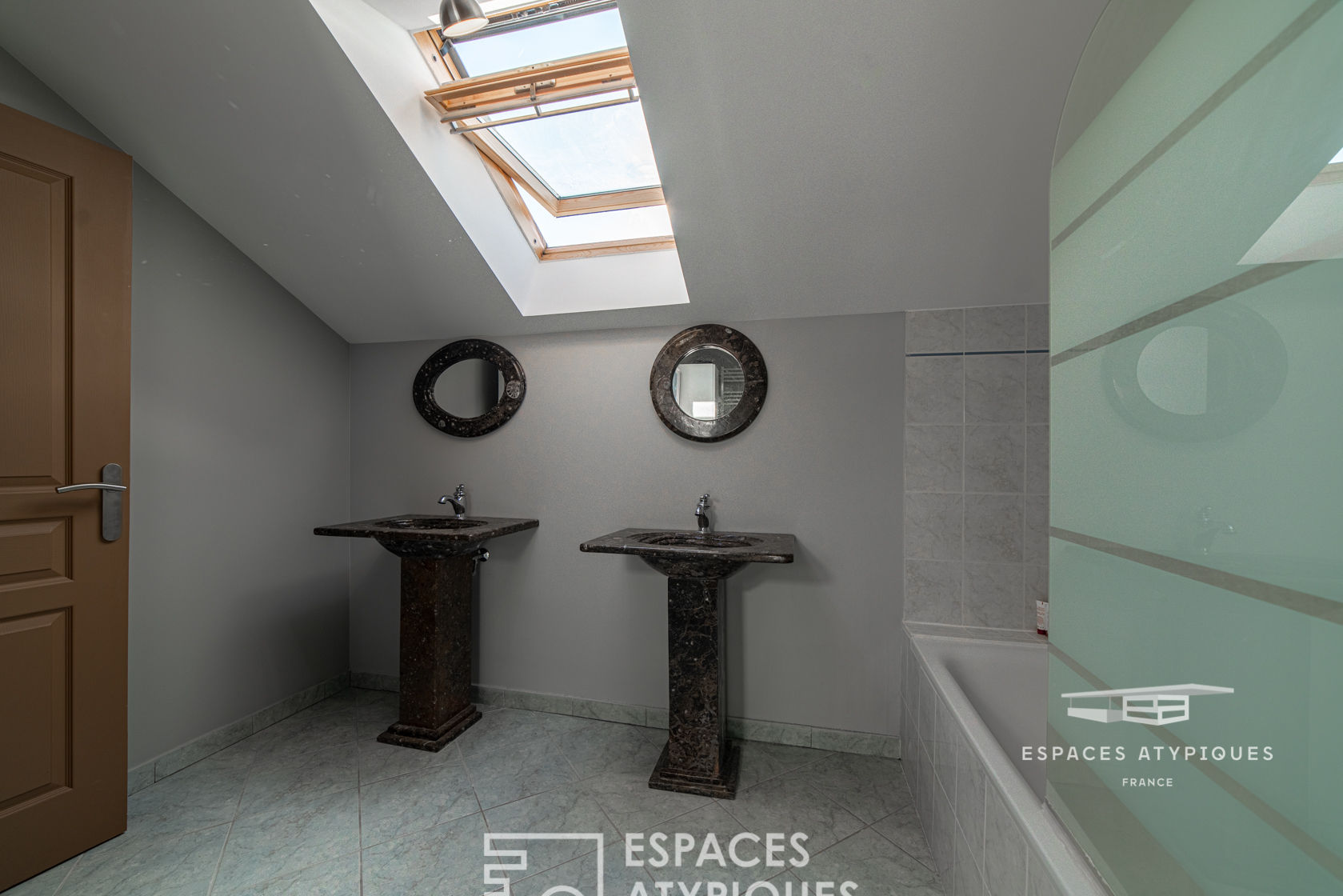 Duplex contemporain avec terrasse