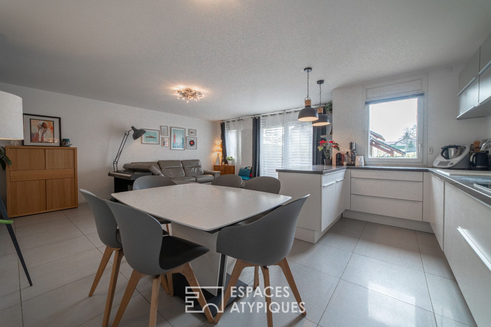 Appartement-terrasse contemporain