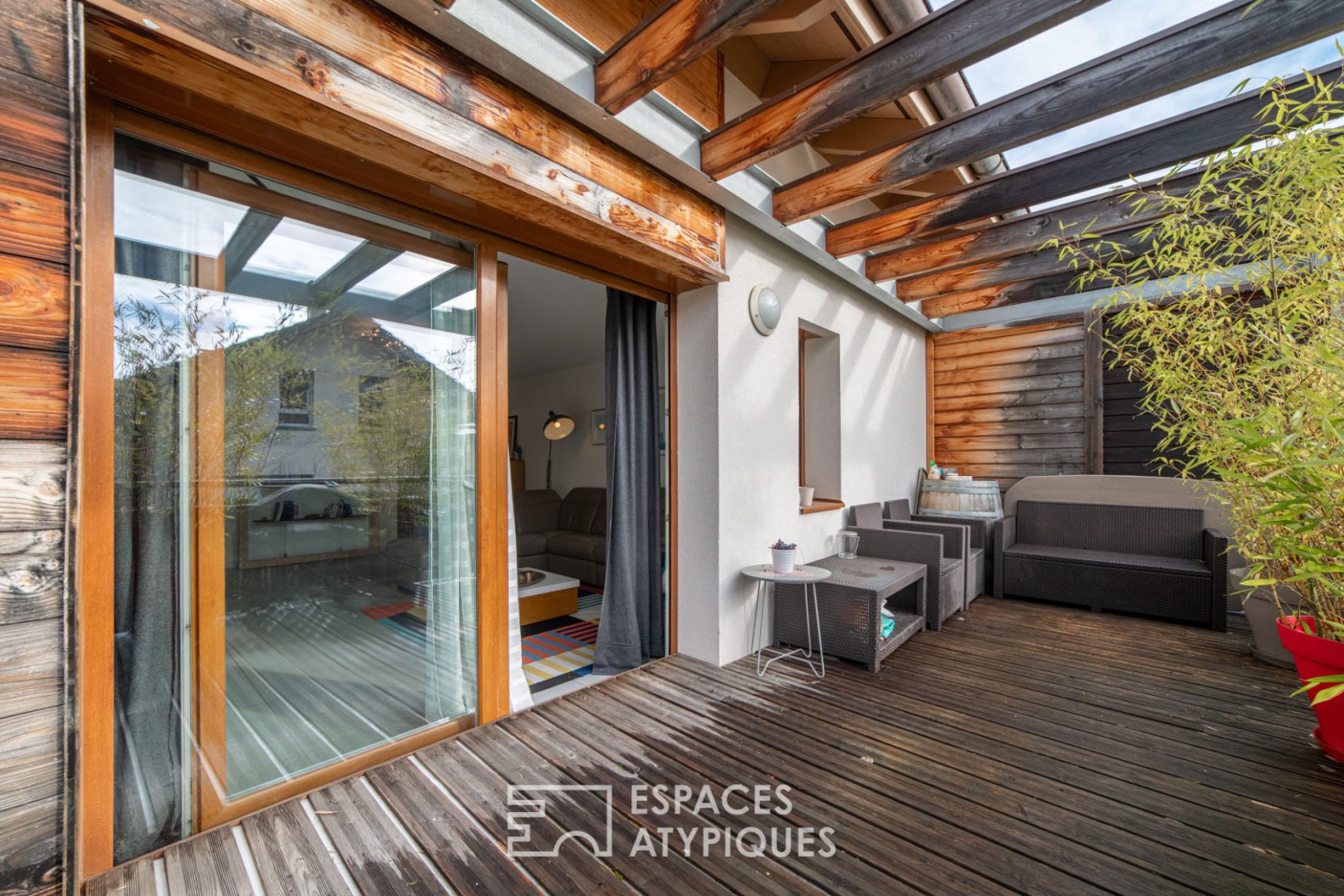 Appartement-terrasse contemporain