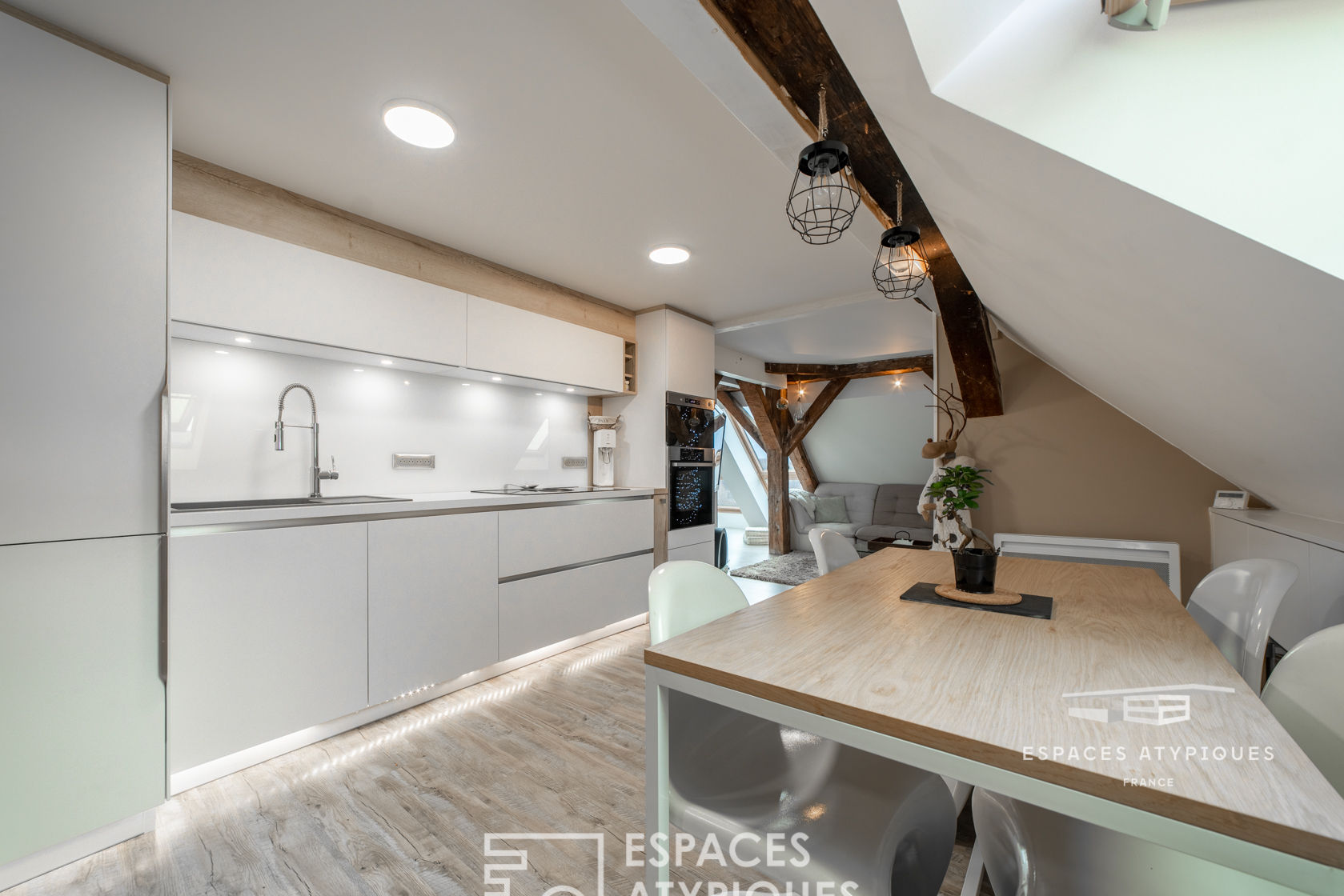 Duplex atypique dans une résidence historique