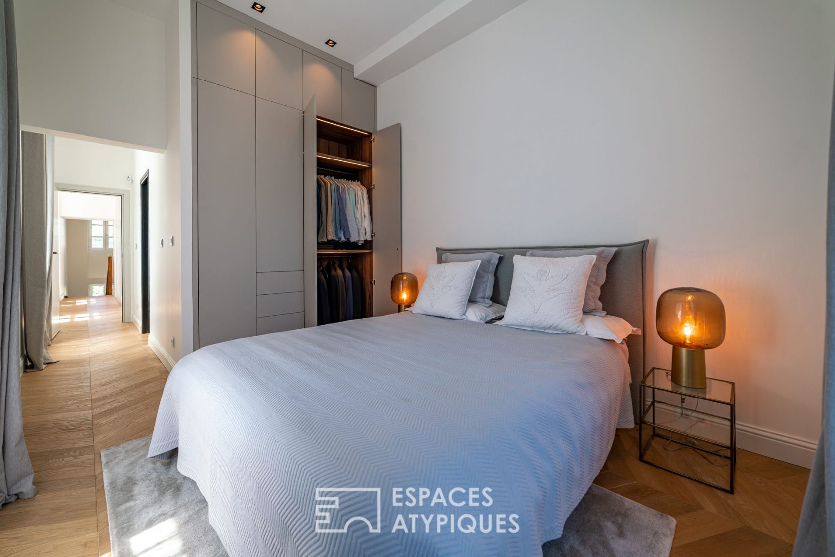 Duplex d’exception en rez-de-jardin d’un château