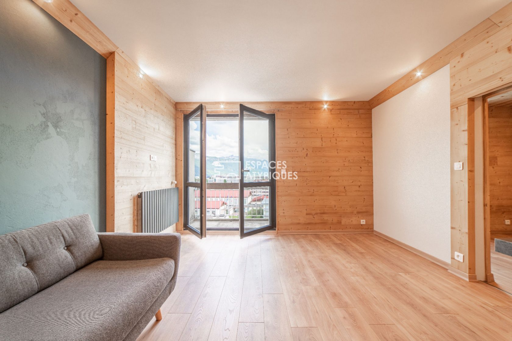 Appartement contemporain avec vue