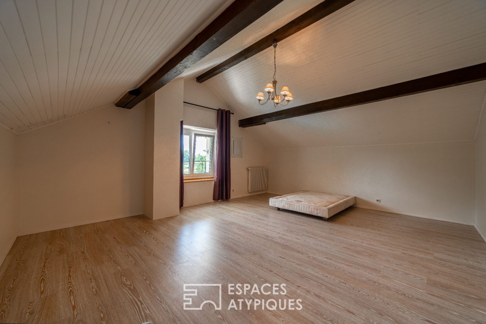 Ferme contemporaine aux portes de Genève et des bords du lac