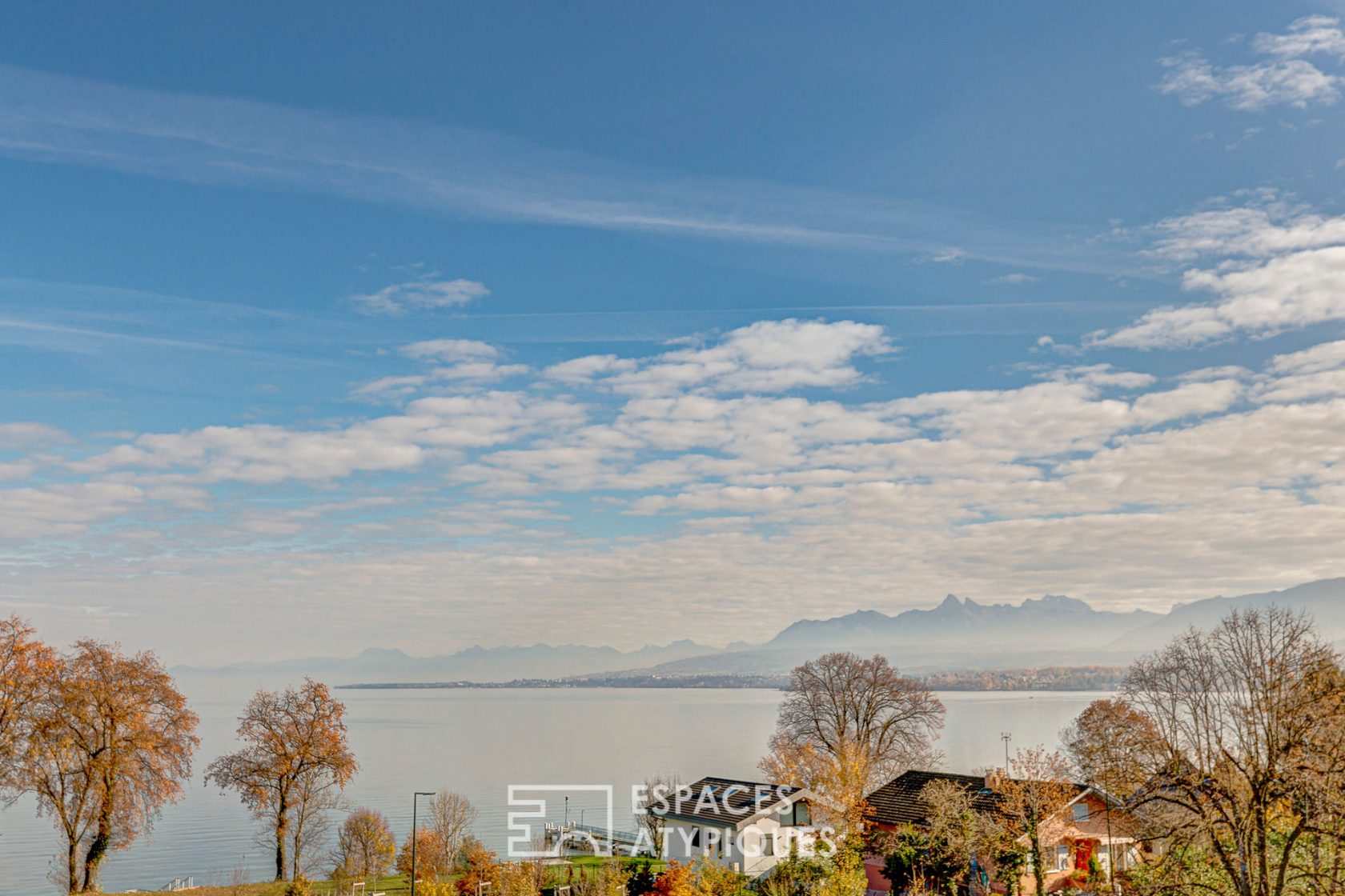 Appartement en duplex avec vue imprenable sur le lac