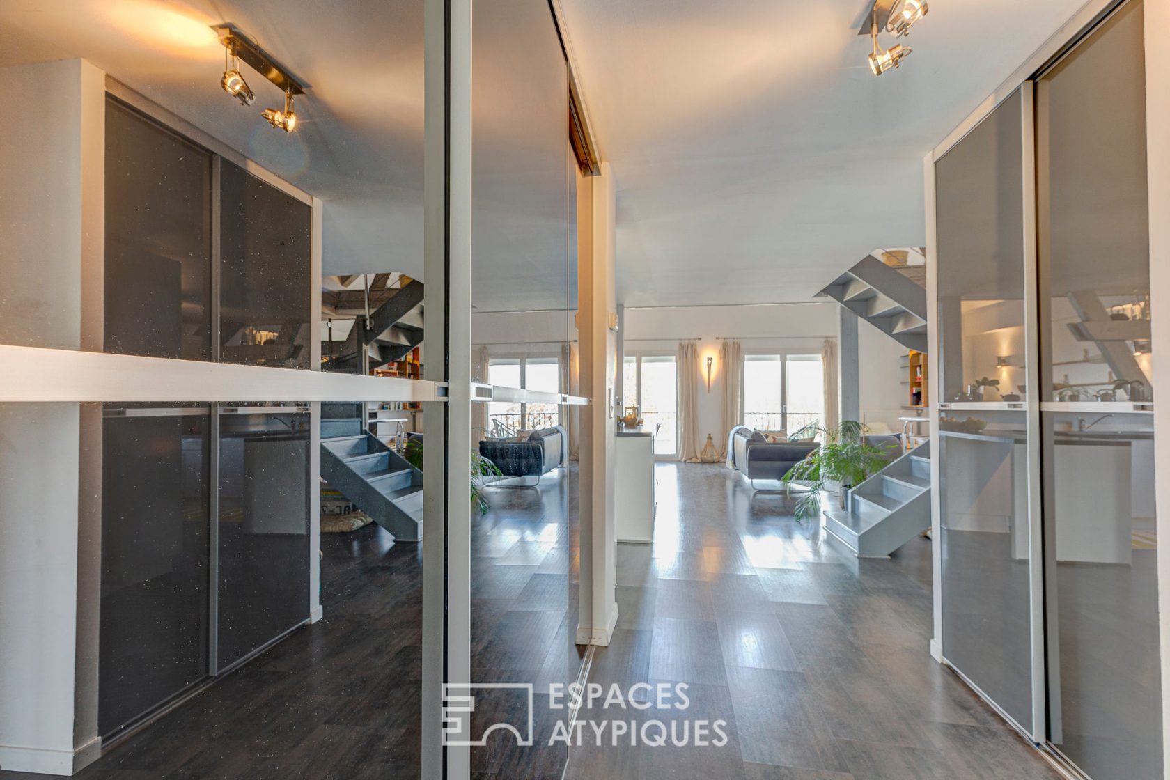 Appartement en duplex avec vue imprenable sur le lac