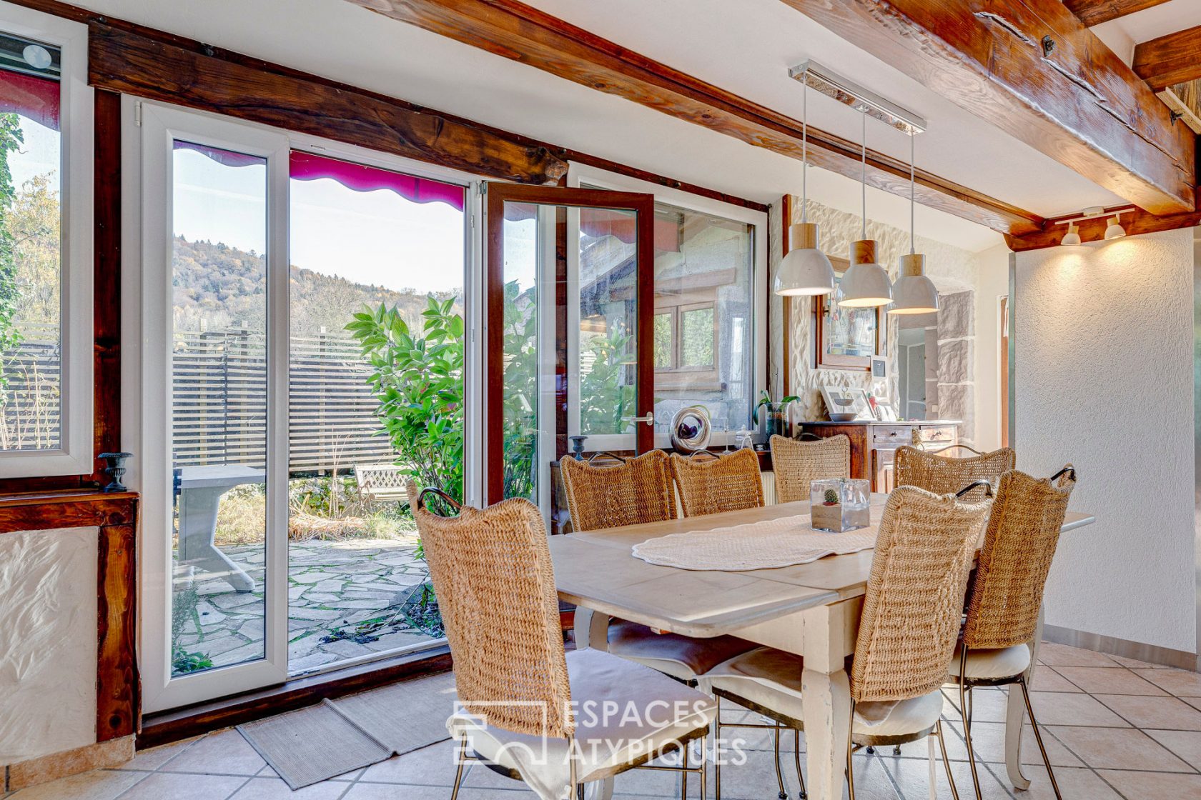 Maison de charme dans un écrin de verdure