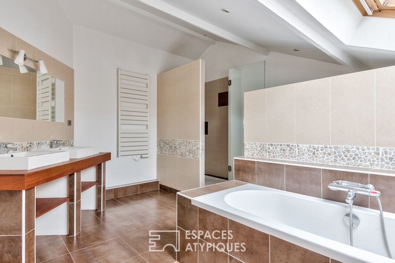 Loft triplex en centre-ville avec terrasse