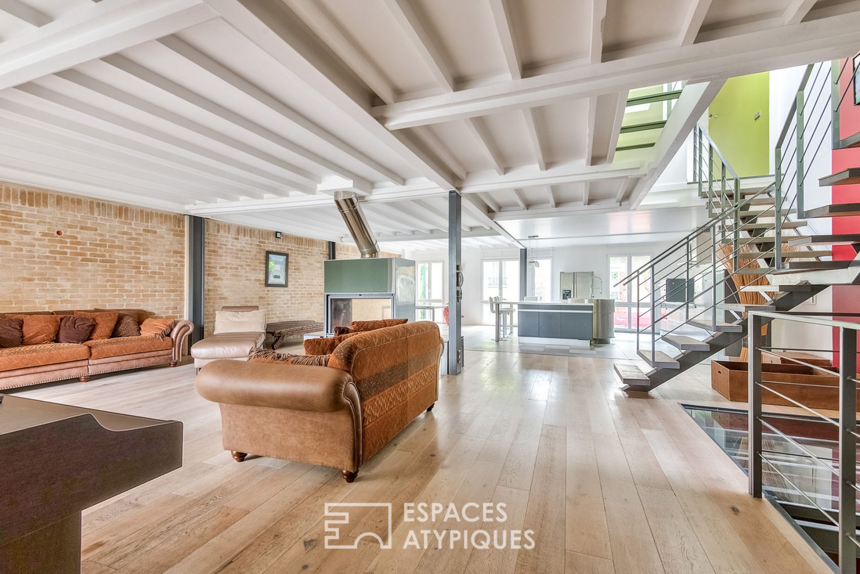Loft triplex en centre-ville avec terrasse