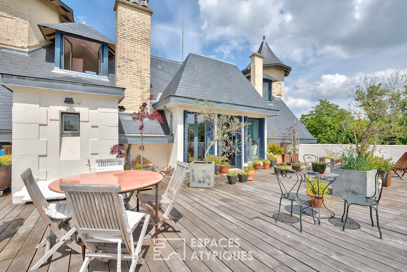 Duplex avec terrasse et jardin plein sud