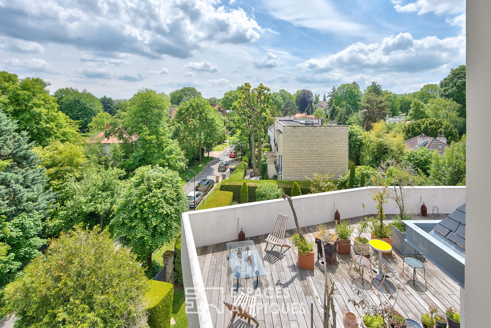 Duplex avec terrasse et jardin plein sud