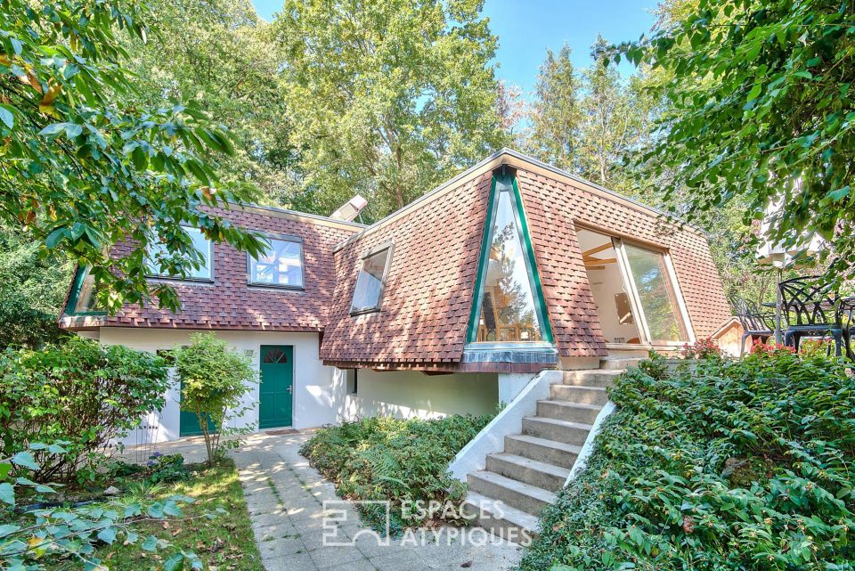 91190 GIF SUR YVETTE - Maison d'architecte à l'orée des bois - Réf. 0108EY