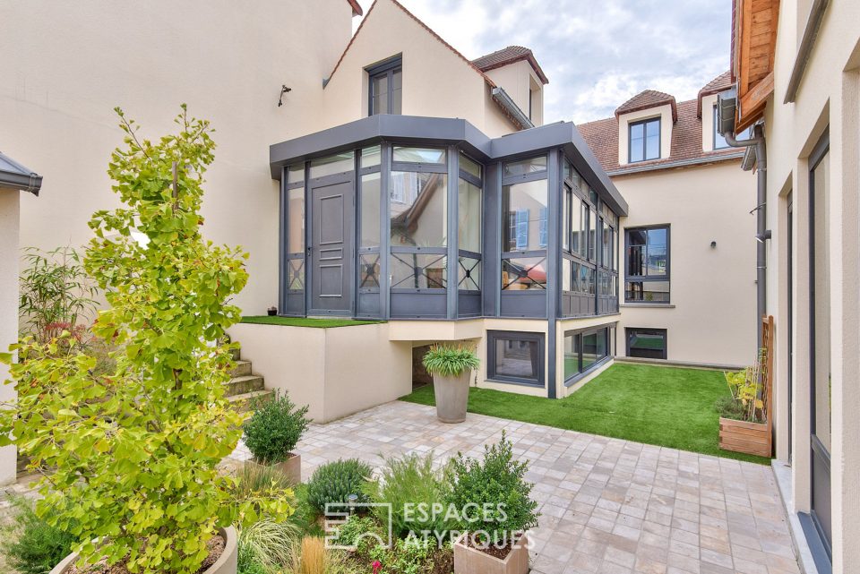 78150 LE CHESNAY - MAISON DE VILLE ATYPIQUE AU CALME