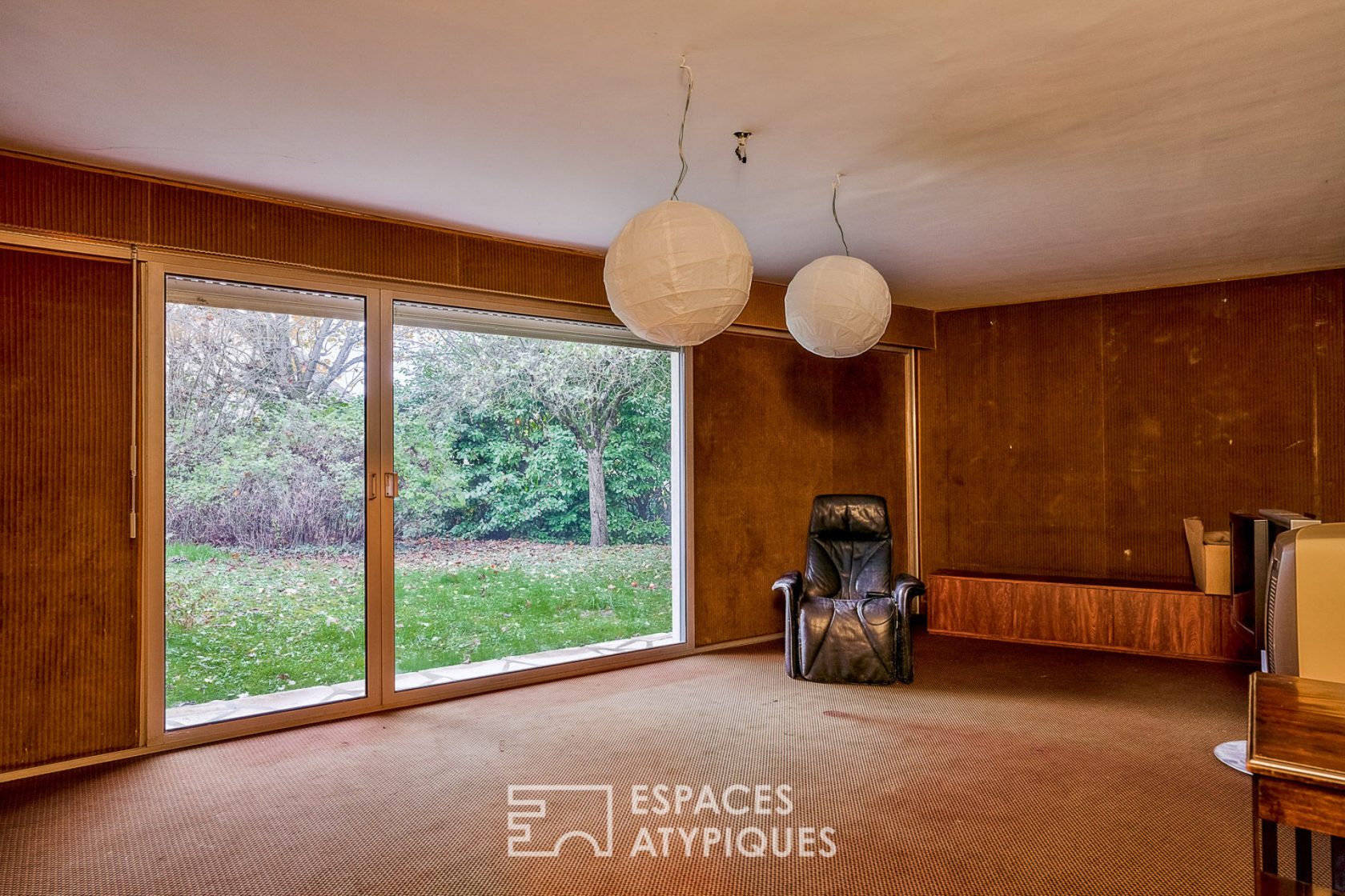 Maison d’architecte avec terrasse et jardin