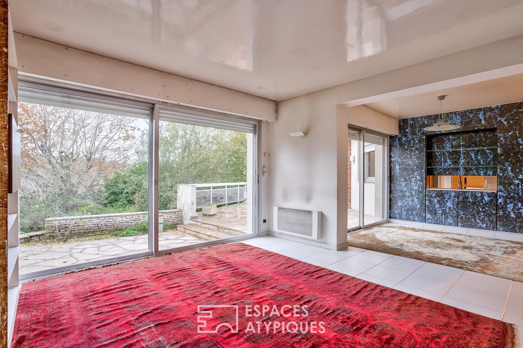 Maison d’architecte avec terrasse et jardin