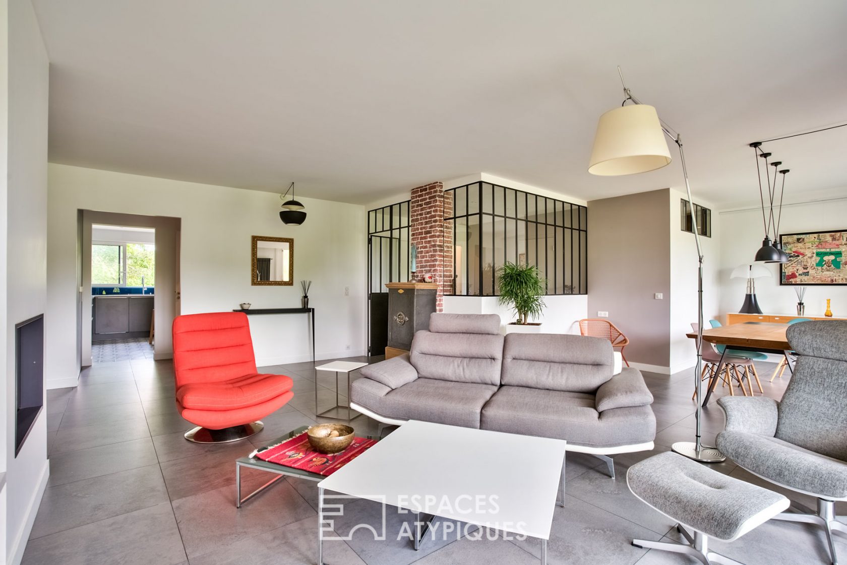 Appartement contemporain avec balcon sur espaces verts