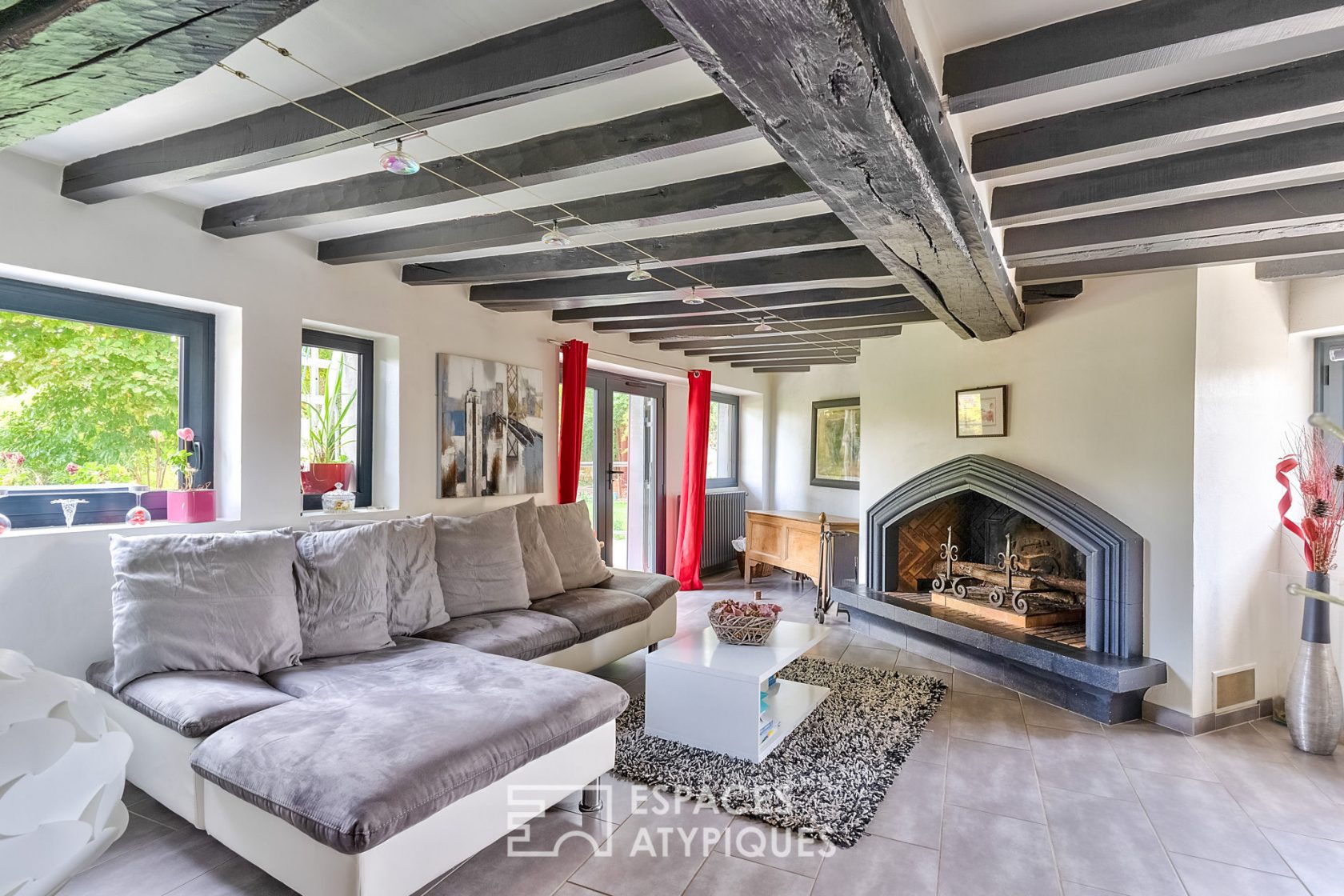 Charming 17th century residence by the river