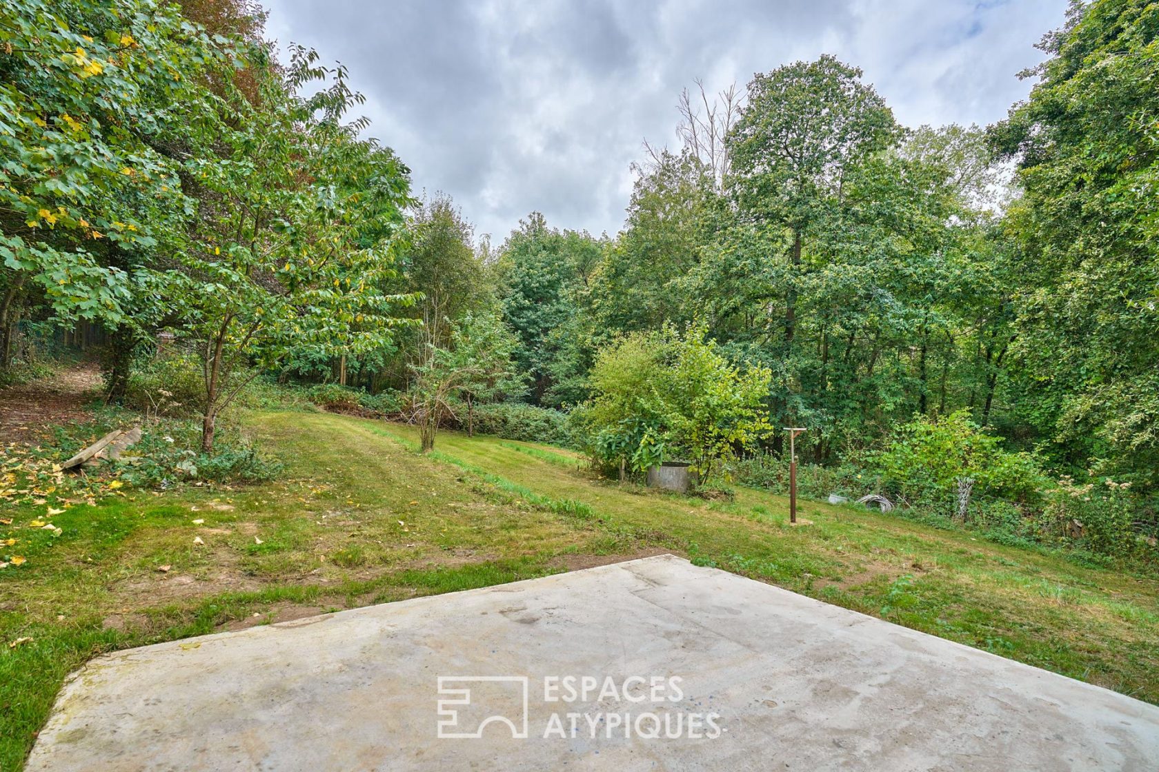 La petite maison dans la prairie et sous bois