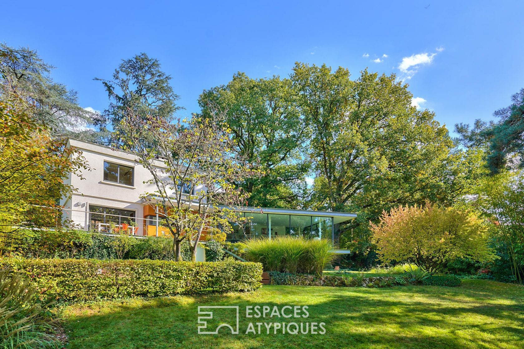 Aerial design house in an idyllic green setting