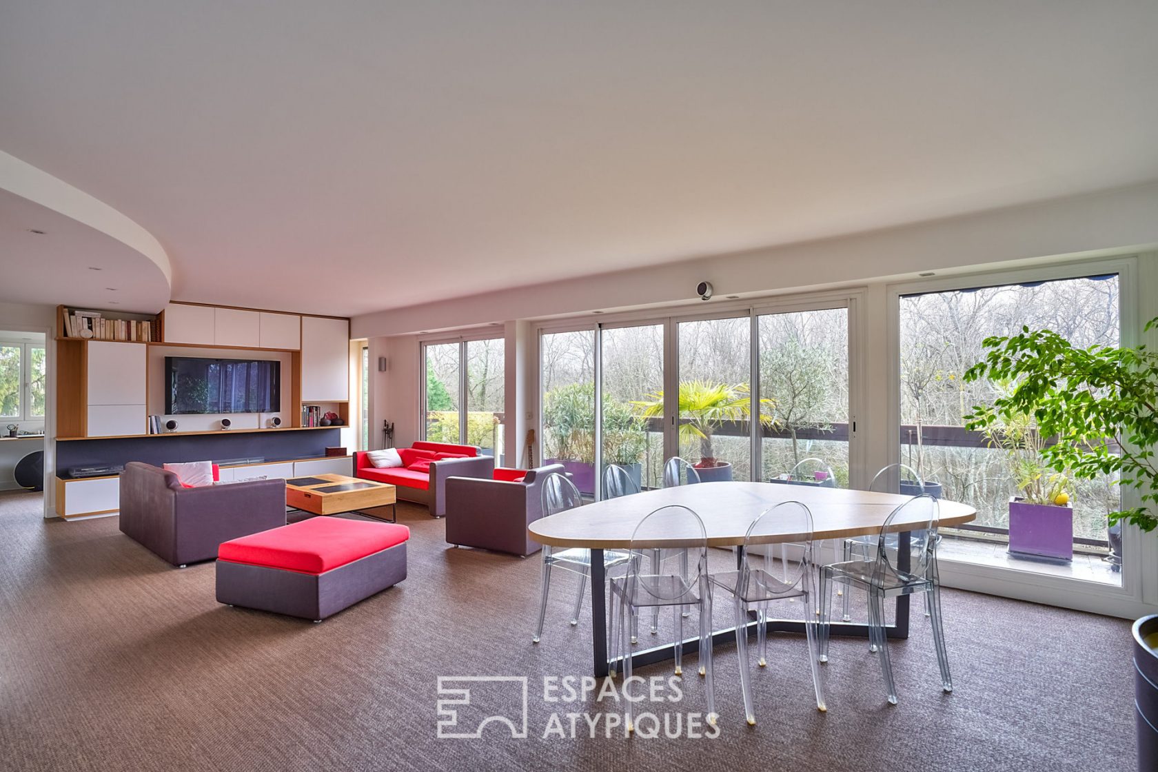 Contemporary in the heart of the Park