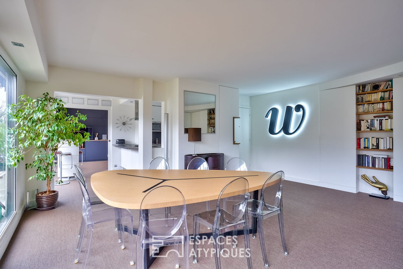 Contemporary in the heart of the Park