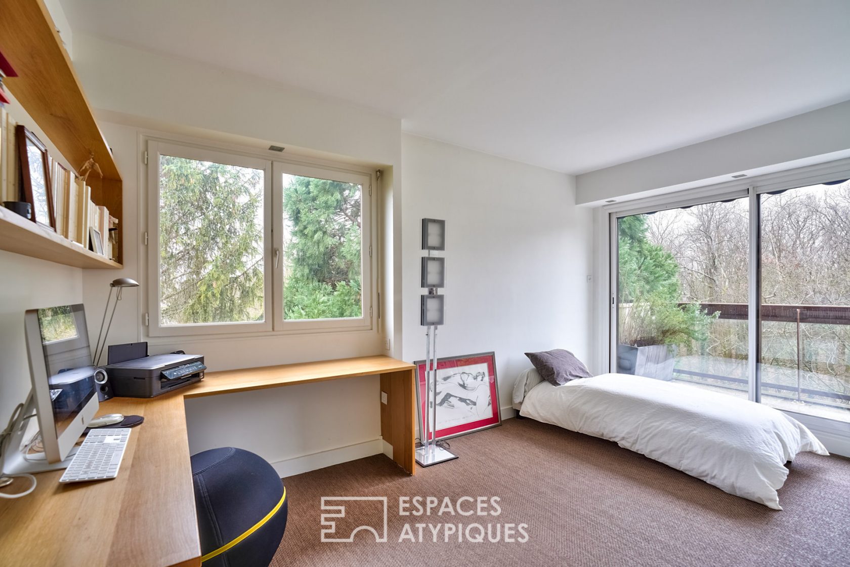 Contemporary in the heart of the Park