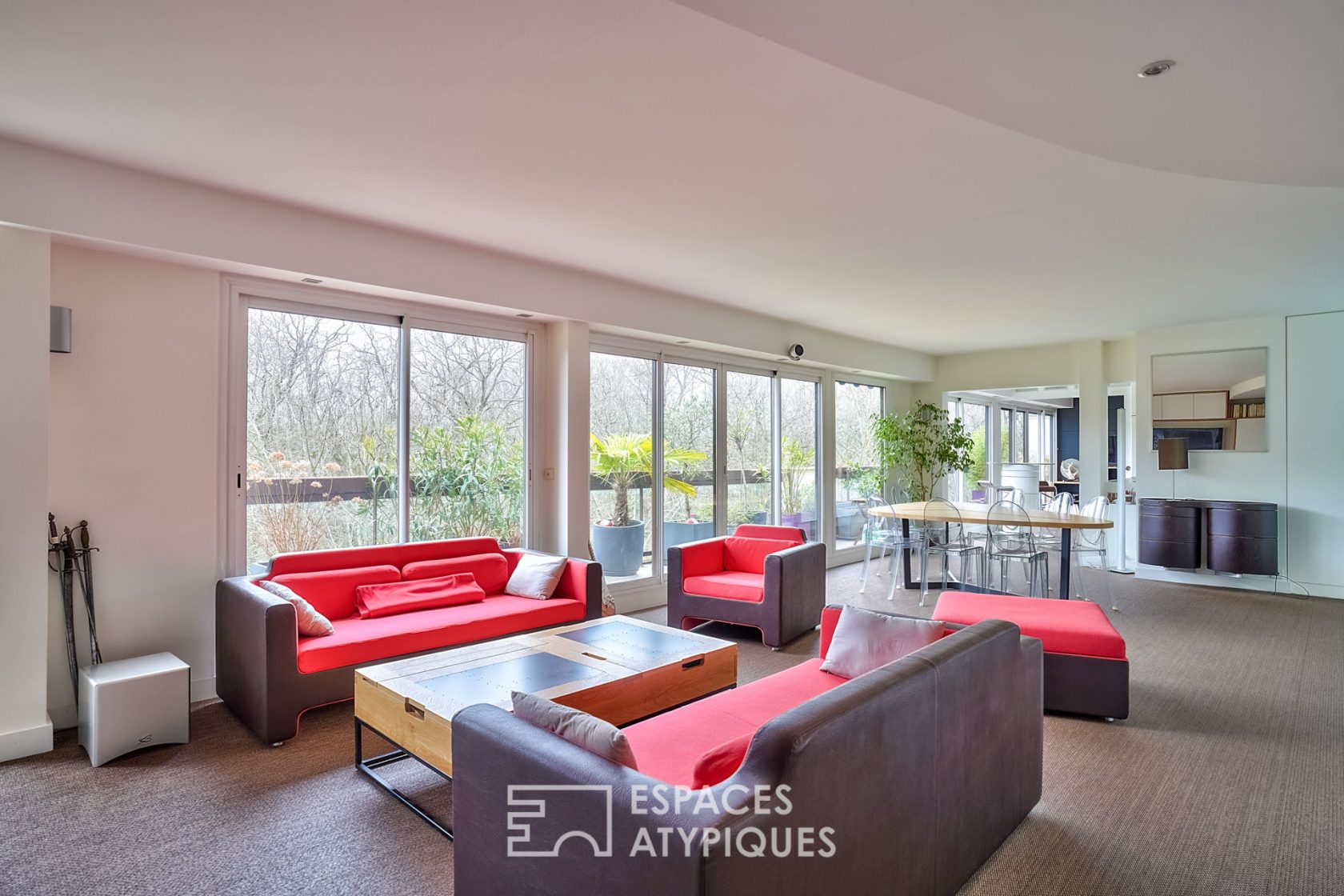 Contemporary in the heart of the Park