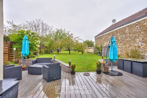 Belle maison de ville avec un jardin insoupçonnable