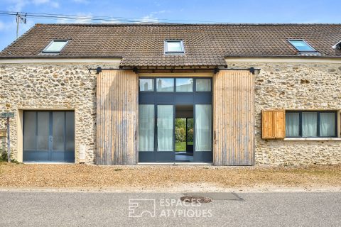 Old barn rehabilitated in the heart of the Rambouillet forest