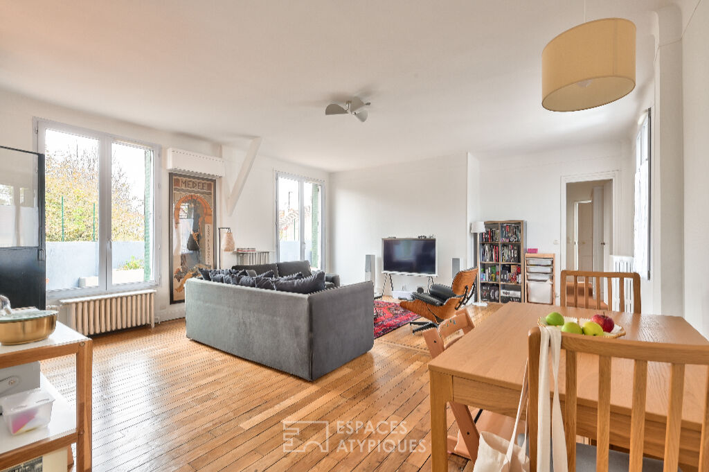 Cocoon duplex with terrace