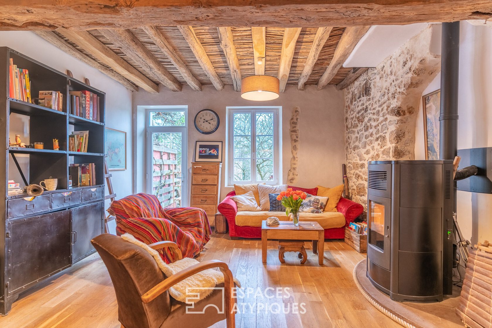 Charming renovated Meulière near the castle and center of Dampierre