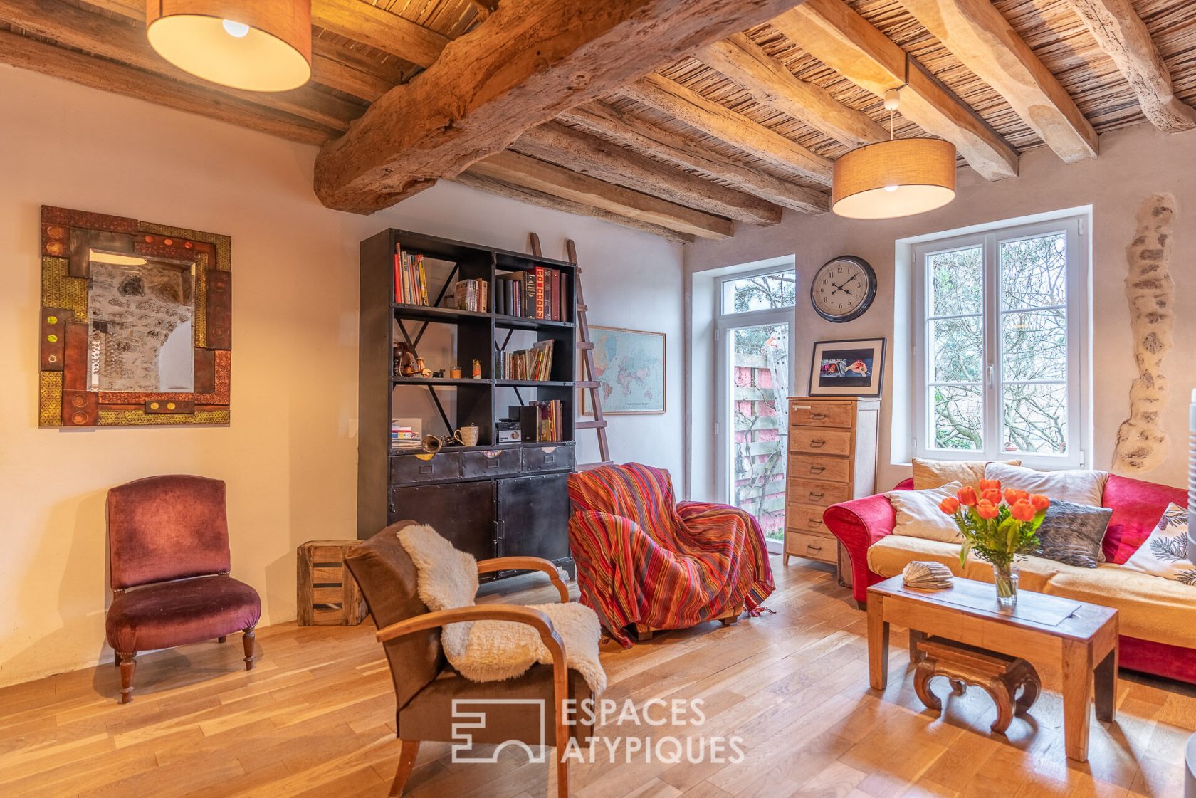 Charming renovated Meulière near the castle and center of Dampierre