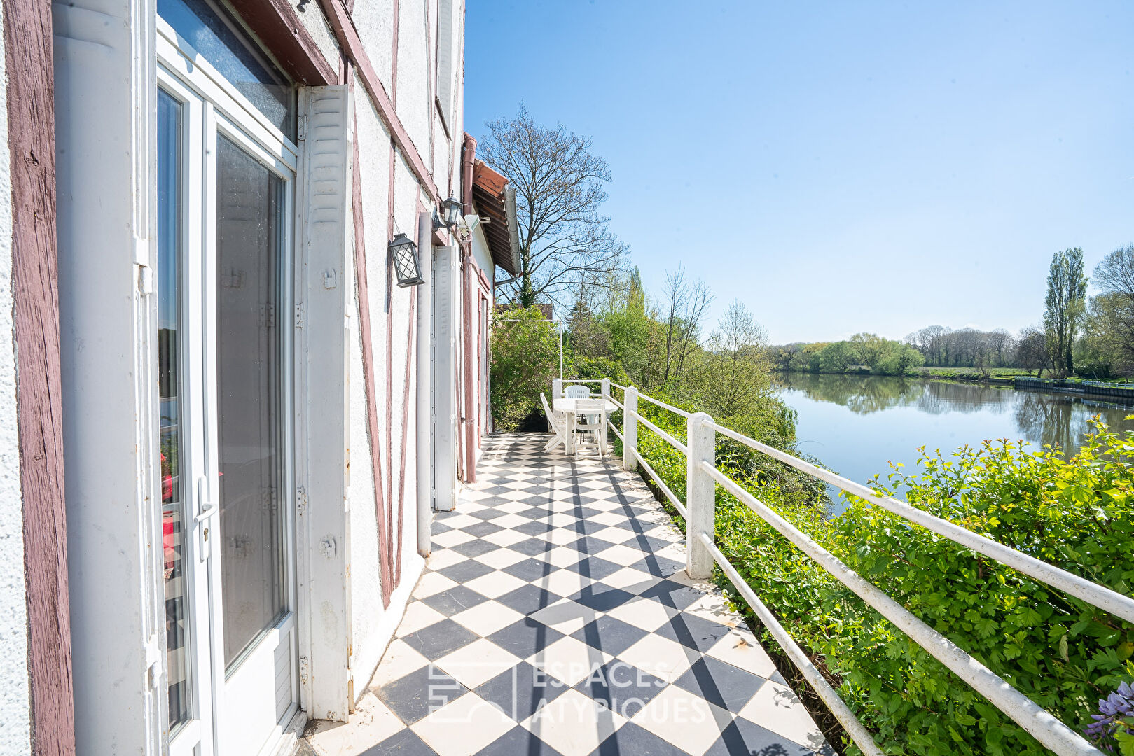 Charming house “Esprit Guinguette” on the banks of the Seine