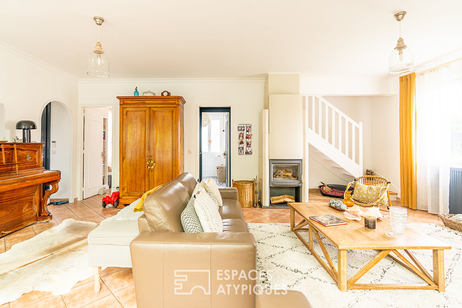 Family home with warm elegance in the heart of the city