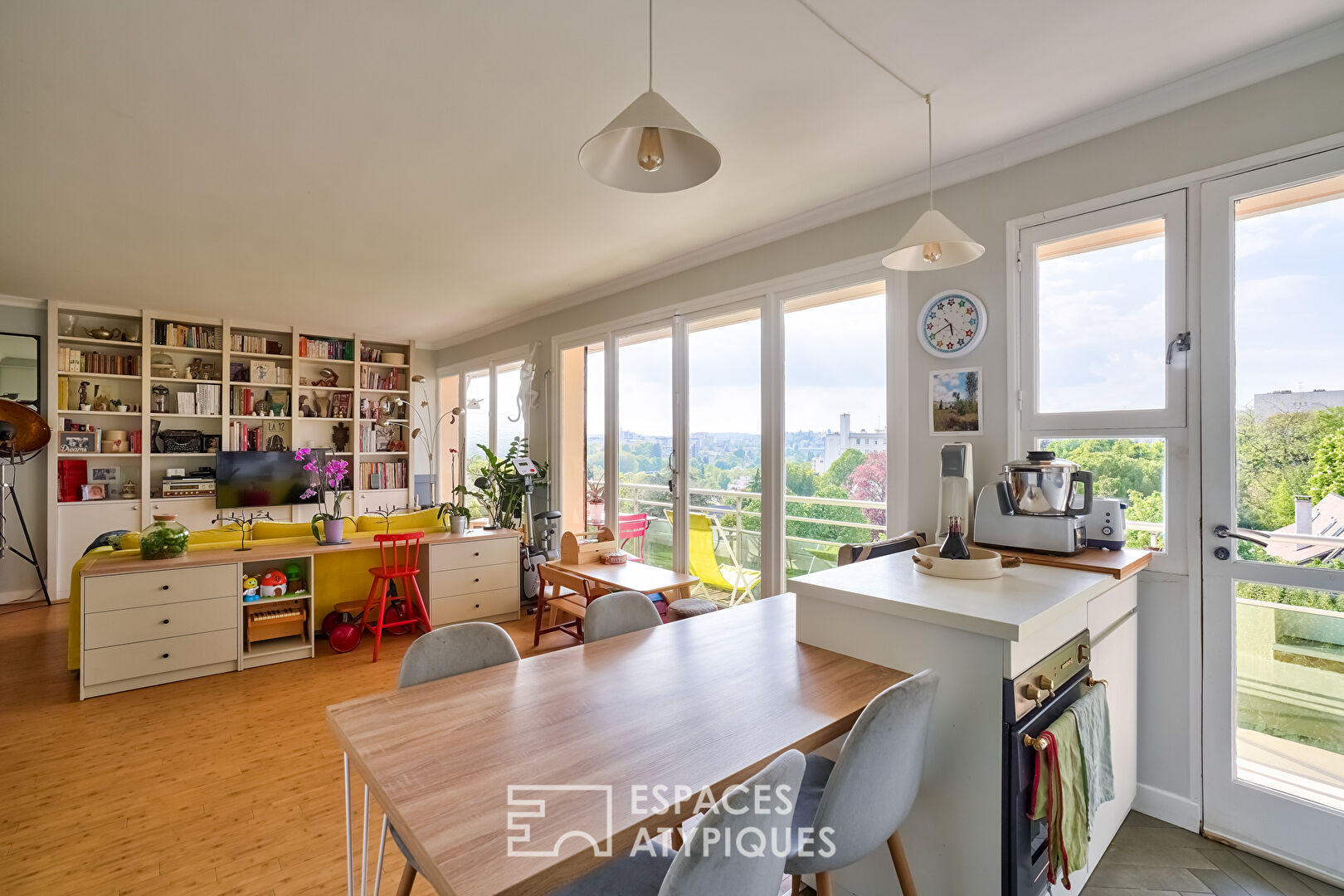 Appartement avec balcon et vue dégagée