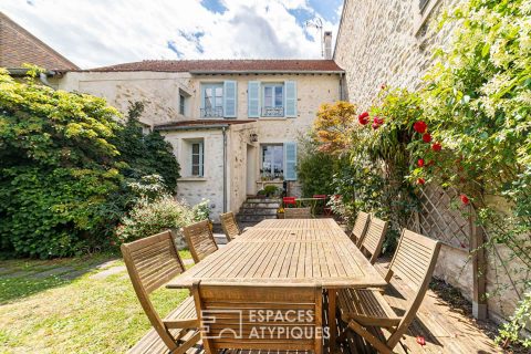 Family house with garden in the heart of the historic center of Verneuil sur Seine