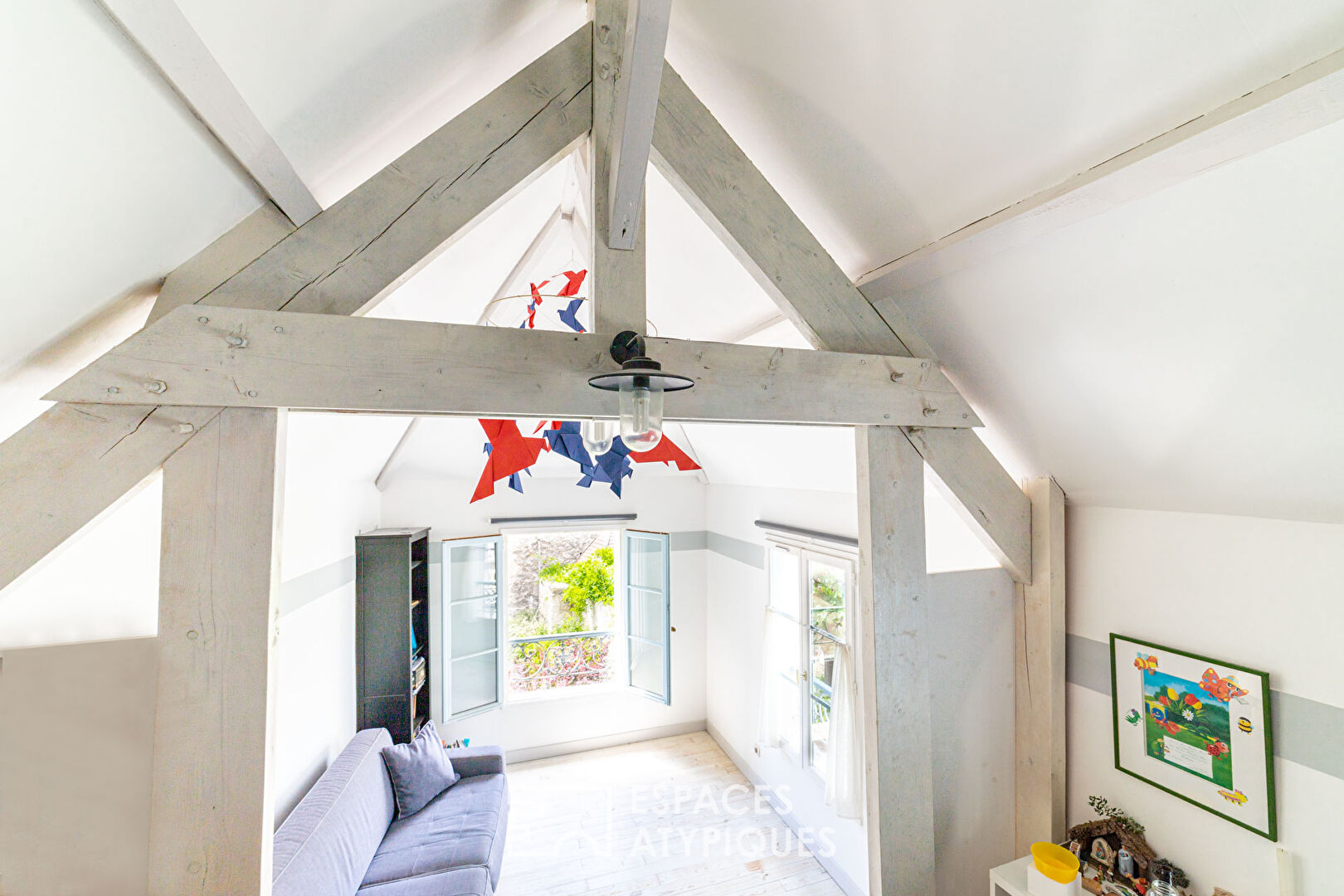 Family house with garden in the heart of the historic center of Verneuil sur Seine